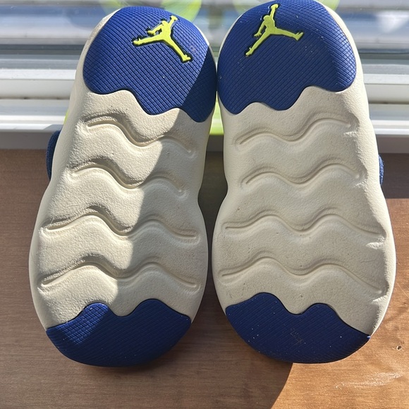 Boy 23/7 Jordan US size 8 - Picture 6 of 6